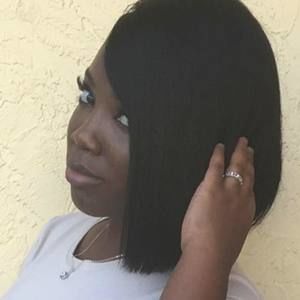 Meet your Posher, Djahnique